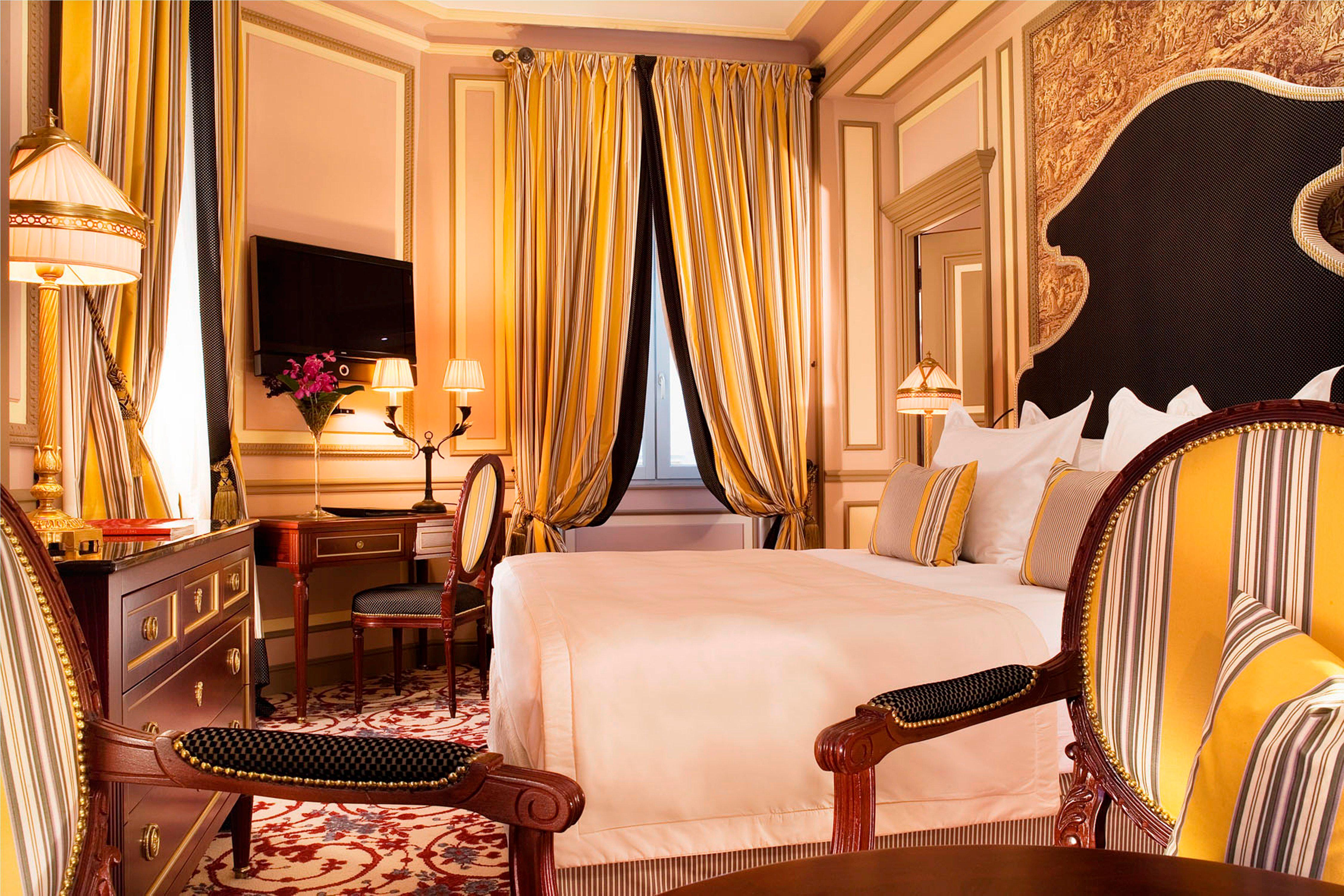 Intercontinental Bordeaux Le Grand Hotel By Ihg Kültér fotó A room at the hotel