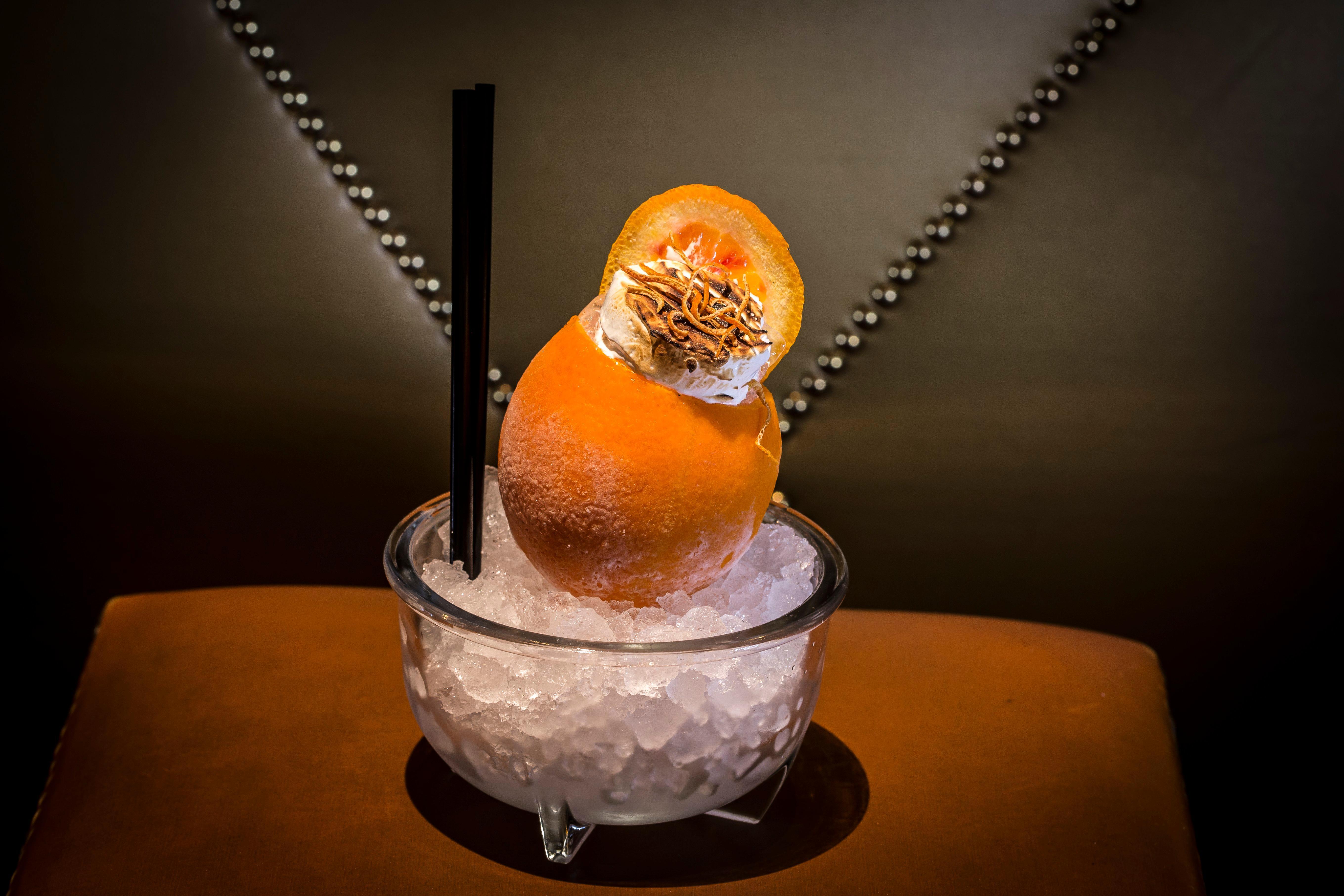 Intercontinental Bordeaux Le Grand Hotel By Ihg Kültér fotó A grapefruit cocktail