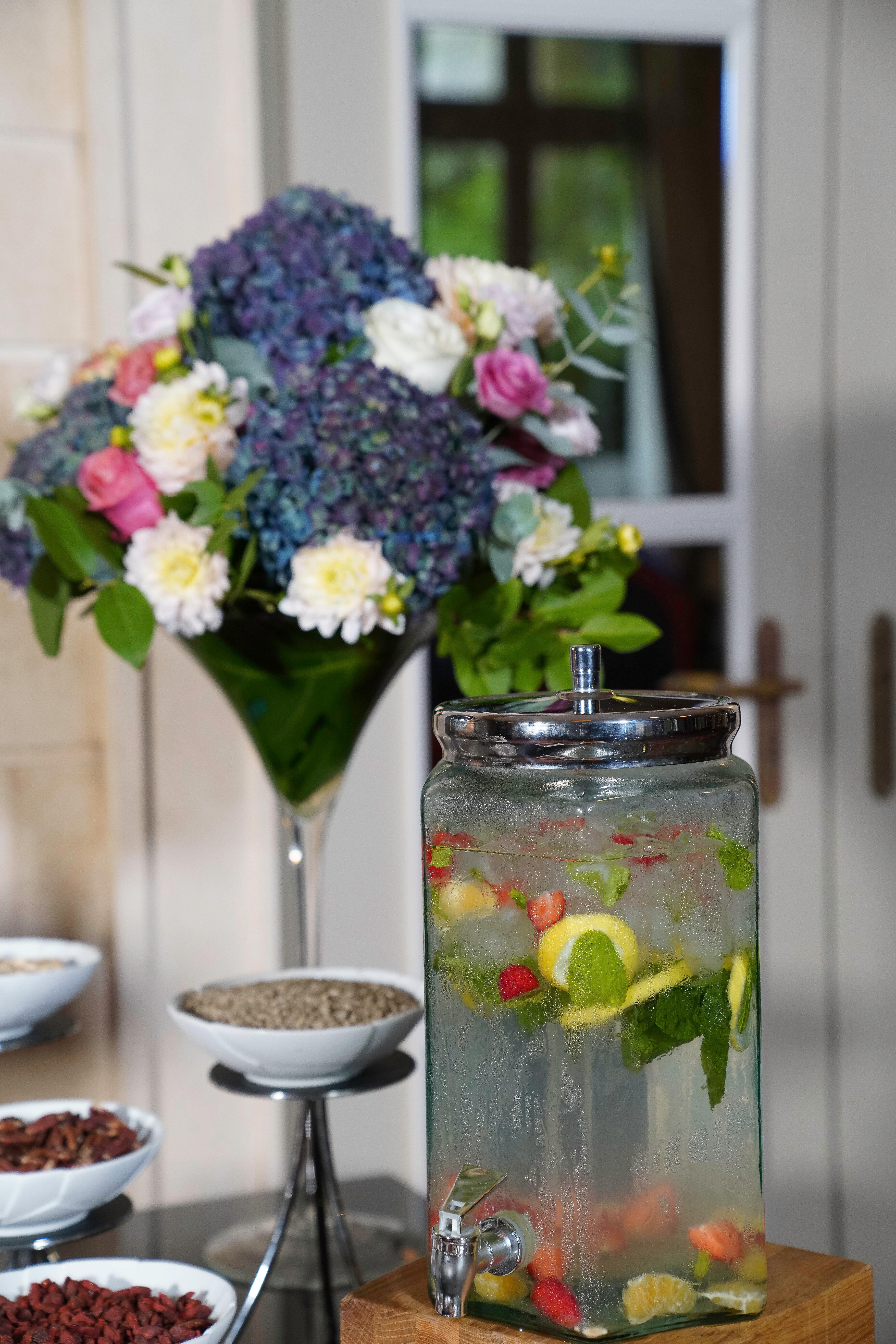 Intercontinental Bordeaux Le Grand Hotel By Ihg Kültér fotó A glass of homemade ginger beer