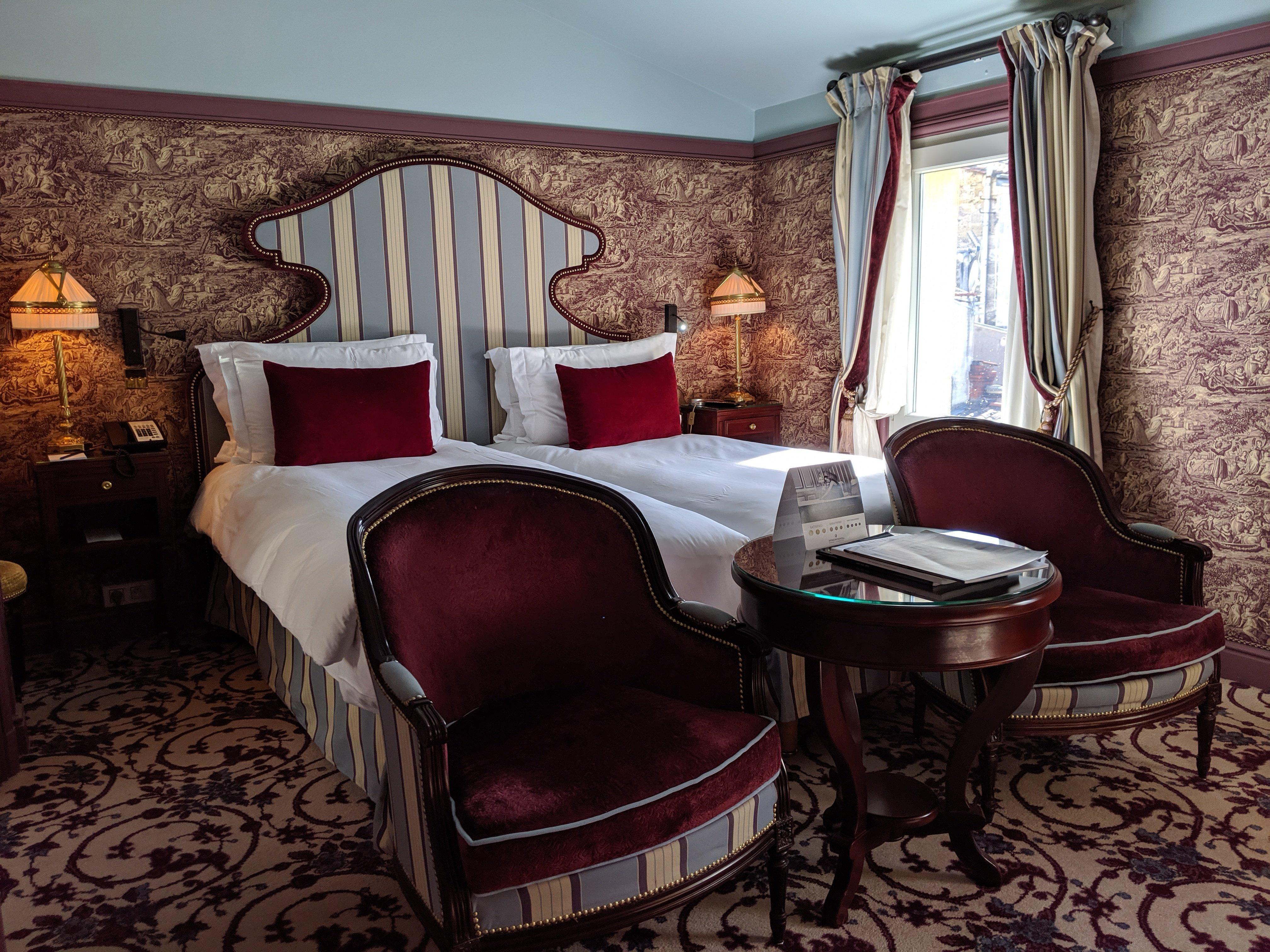 Intercontinental Bordeaux Le Grand Hotel By Ihg Kültér fotó A room at the hotel