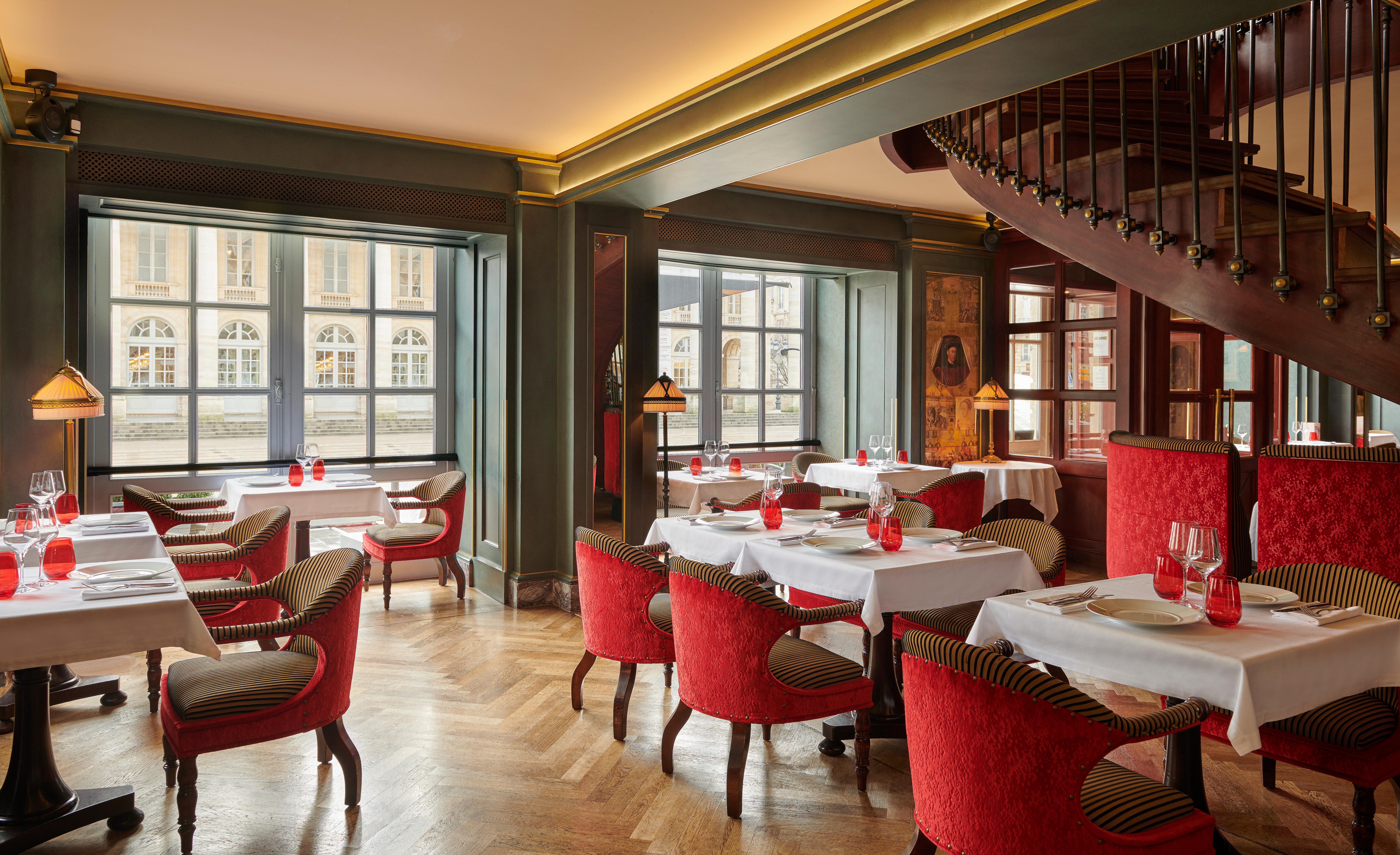 Intercontinental Bordeaux Le Grand Hotel By Ihg Kültér fotó The interior of the restaurant