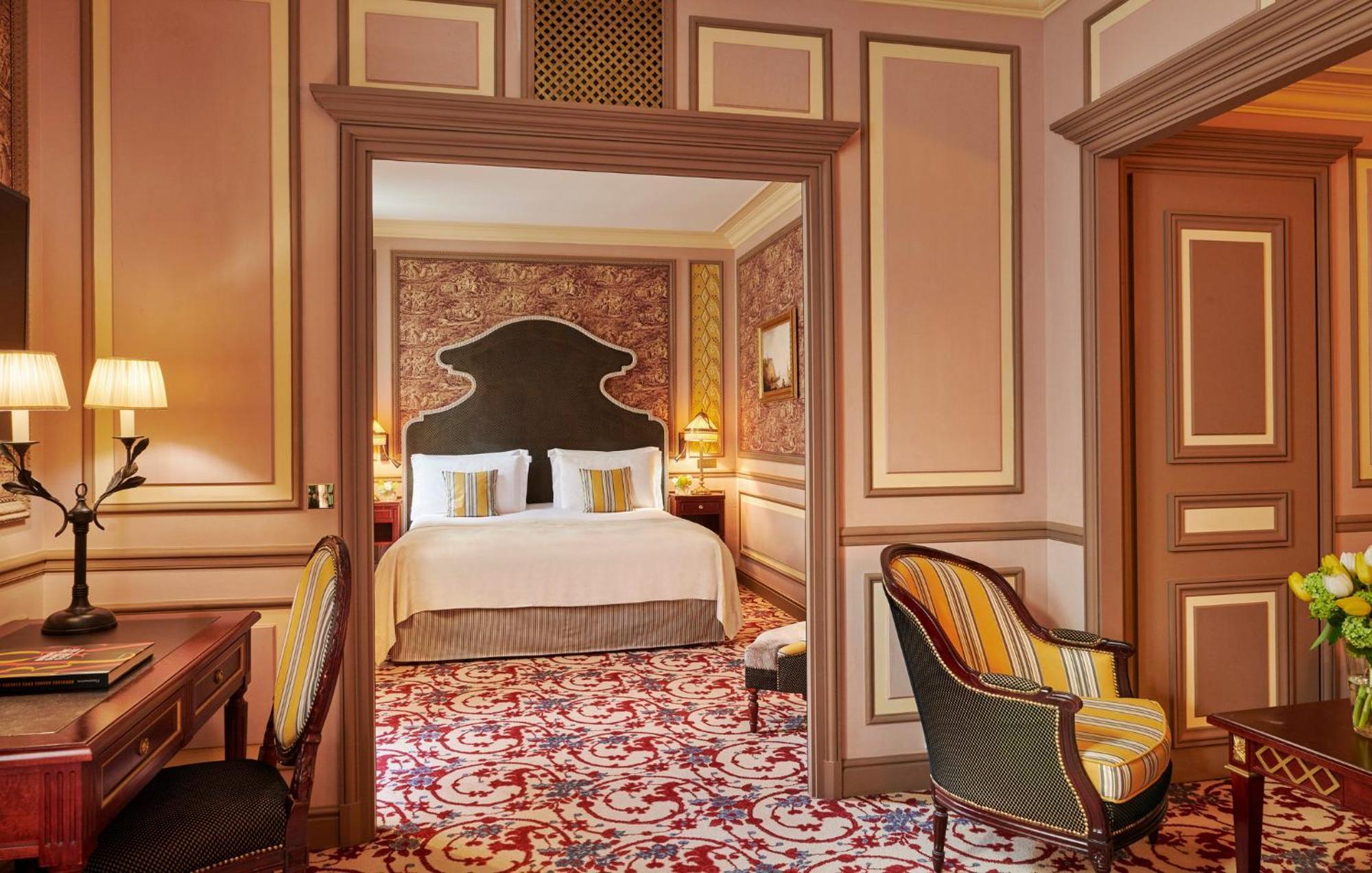 Intercontinental Bordeaux Le Grand Hotel By Ihg Kültér fotó Suite at the Mandarin Oriental, Paris
